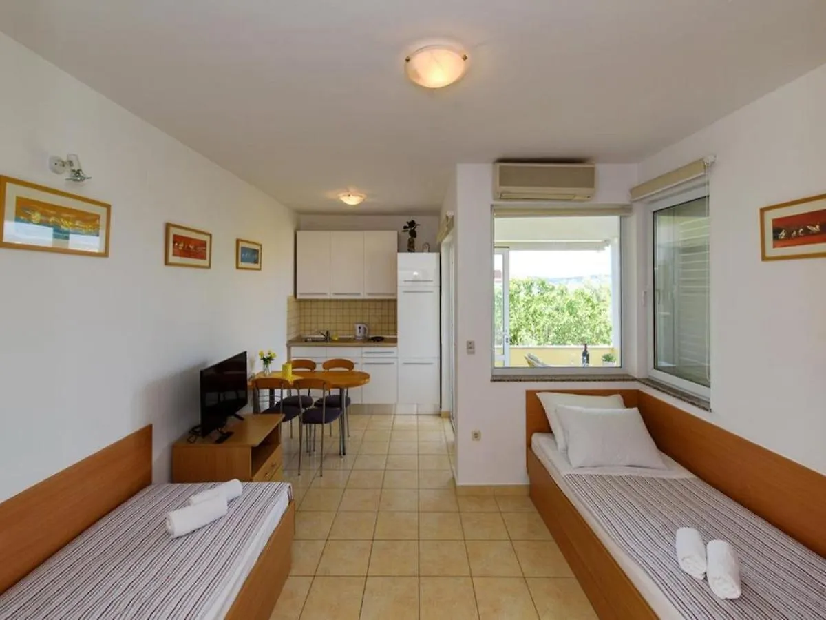 Simplistic Apartment In Suko An With Balcony Sukosan
